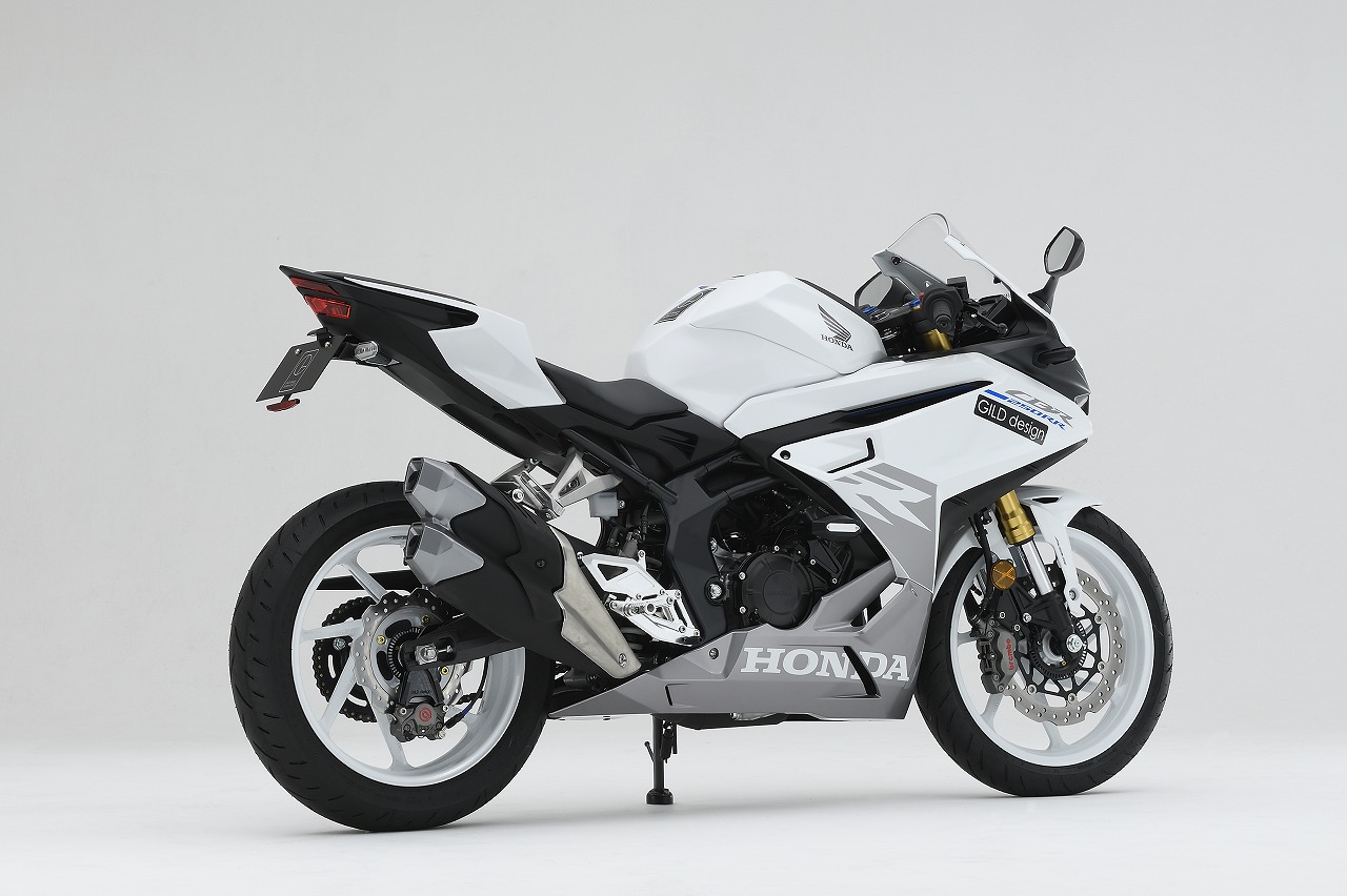 ACパフォーマンス アルミ ブルー/レッド(フロント)CBR250RR(ABS)17-19 : 32015360 : パーツボックスシステムジャパン  - 通販 - Yahoo!ショッピング